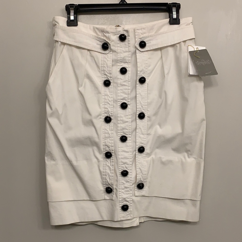 NWT Anthropologie white skirt, with pockets